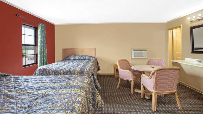 <b>Knights Inn Wildersville Room</b>. Images powered by <a href="https://iceportal.shijigroup.com/" title="IcePortal" target="_blank">IcePortal</a>.