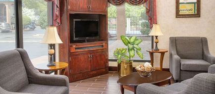Days Inn Thomaston Lobby