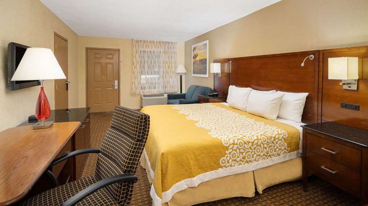 Days Inn Thomaston Room
