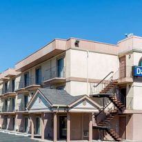 Days Inn Medford