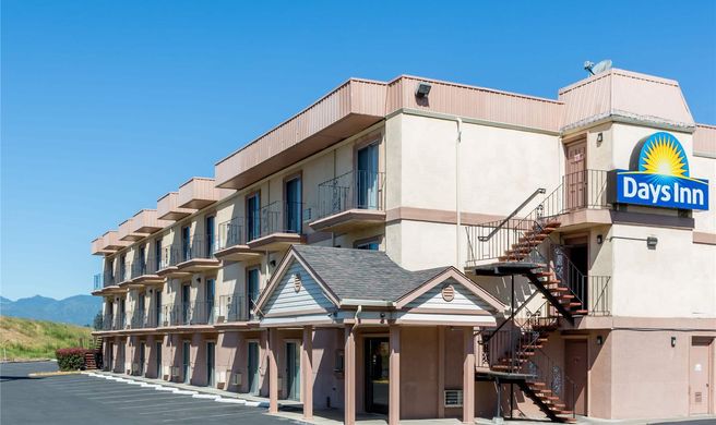 Days Inn Medford Exterior