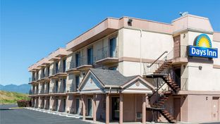 Days Inn Medford