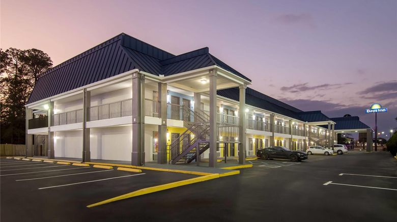 <b>Days Inn Ocean Springs Exterior</b>. Images powered by <a href="https://iceportal.shijigroup.com/" title="IcePortal" target="_blank">IcePortal</a>.