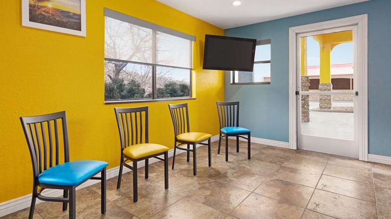<b>Days Inn Ruidoso Downs Lobby</b>. Images powered by <a href="https://iceportal.shijigroup.com/" title="IcePortal" target="_blank">IcePortal</a>.
