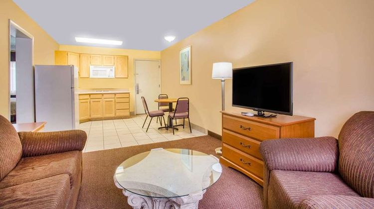 Days Inn St. George Suite
