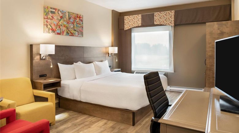 <b>Days Inn Berthierville Room</b>. Images powered by <a href="https://iceportal.shijigroup.com/" title="IcePortal" target="_blank">IcePortal</a>.