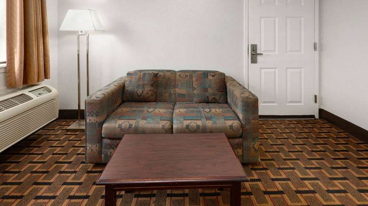 Ramada Limited San Angelo Suite