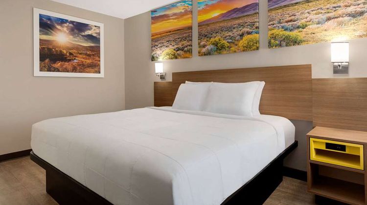 Days Inn Covington Room
