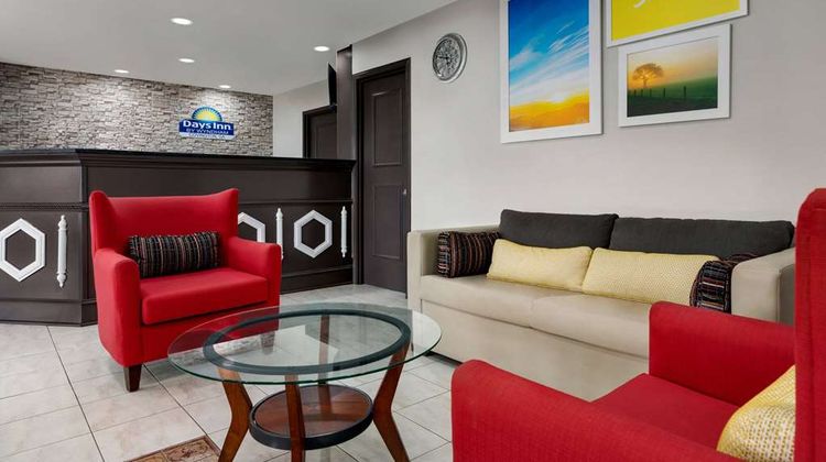 Days Inn Covington Lobby