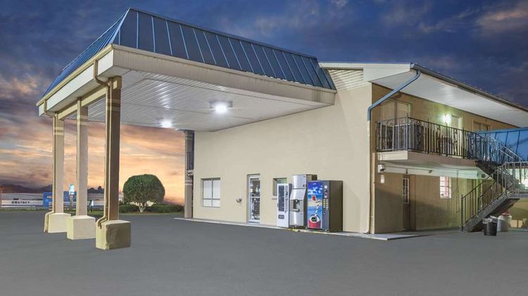 Days Inn Jacksonville Exterior