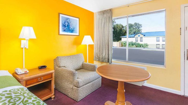 <b>Days Inn Jacksonville Room</b>. Images powered by <a href="https://iceportal.shijigroup.com/" title="IcePortal" target="_blank">IcePortal</a>.