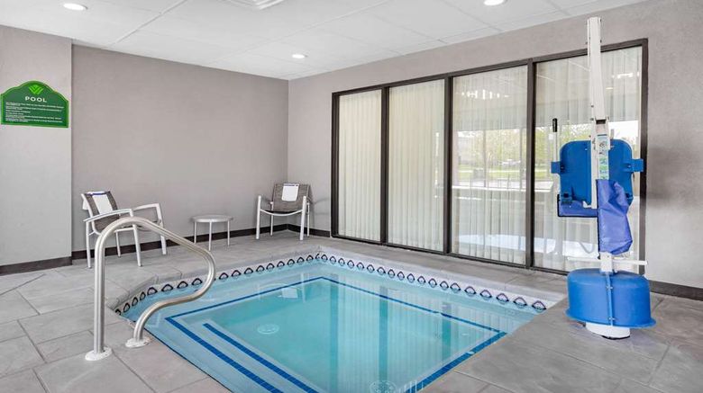 <b>Wingate by Wyndham Tinley Park Pool</b>. Images powered by <a href="https://iceportal.shijigroup.com/" title="IcePortal" target="_blank">IcePortal</a>.