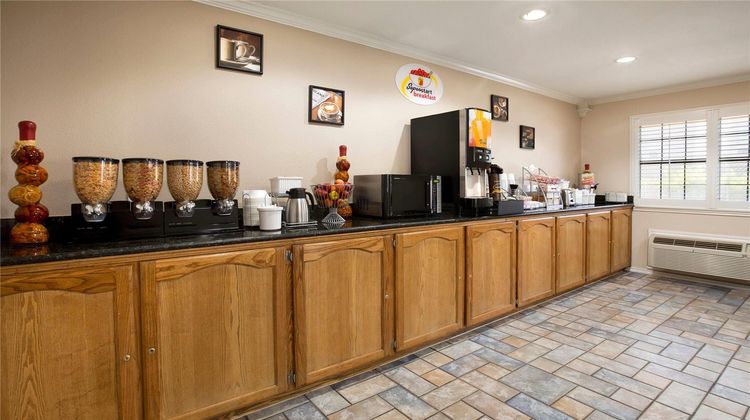 Super 8 McAllen/Downtown Restaurant
