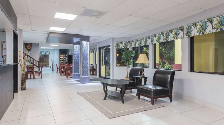 Days Inn Sarasota Siesta Key Lobby