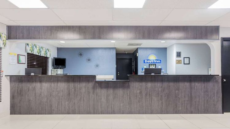 Days Inn Sarasota Siesta Key Lobby