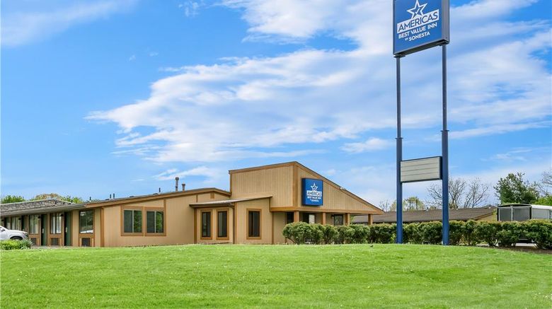 <b>Americas Best Value Inn Martinsburg Exterior</b>. Images powered by <a href="https://iceportal.shijigroup.com/" title="IcePortal" target="_blank">IcePortal</a>.