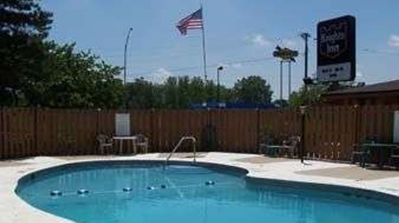 <b>Knights Inn Rossford Toledo South Pool</b>. Images powered by <a href="https://iceportal.shijigroup.com/" title="IcePortal" target="_blank">IcePortal</a>.