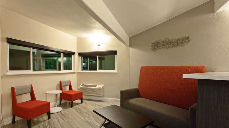 <b>Days Inn Chowchilla Gateway to Yosemite Lobby</b>. Images powered by <a href="https://iceportal.shijigroup.com/" title="IcePortal" target="_blank">IcePortal</a>.