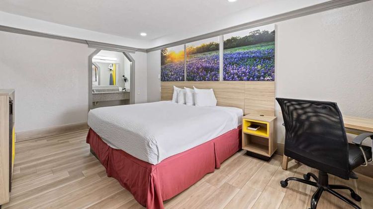 Days Inn Kenedy Room