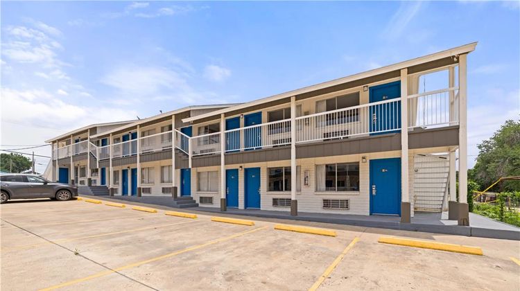 Days Inn Kenedy Exterior