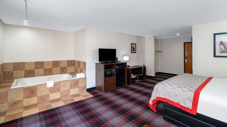 Ramada Limited Maggie Valley Suite