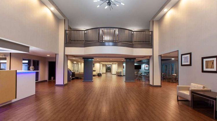 Wingate by Wyndham Oklahoma City Airport Lobby