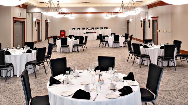 <b>Ramada Kelowna Hotel & Conference Centre Meeting</b>. Images powered by <a href="https://iceportal.shijigroup.com/" title="IcePortal" target="_blank">IcePortal</a>.