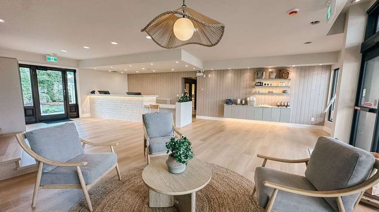 <b>Balcomo, a Ramada by Wyndham Lobby</b>. Images powered by <a href="https://iceportal.shijigroup.com/" title="IcePortal" target="_blank">IcePortal</a>.