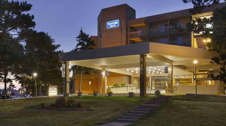 Ramada Belleville Harbourview Conf Ctr Exterior
