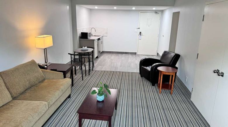 <b>Ramada London Room</b>. Images powered by <a href="https://iceportal.shijigroup.com/" title="IcePortal" target="_blank">IcePortal</a>.