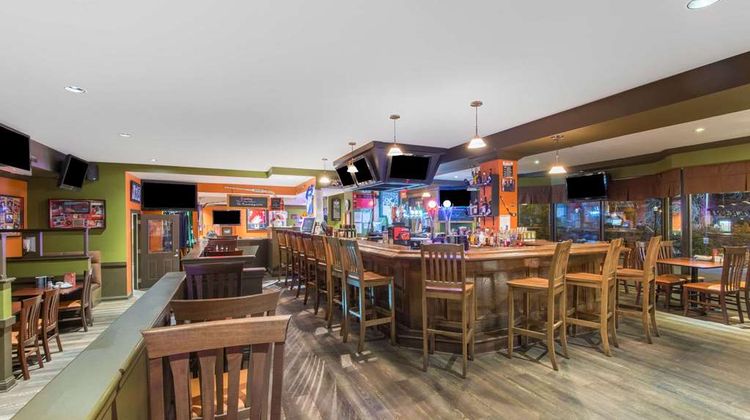 Ramada Plaza Niagara Falls Restaurant