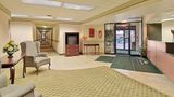 <b>Days Inn Cleveland Lakewood Lobby</b>. Images powered by <a href="https://iceportal.shijigroup.com/" title="IcePortal" target="_blank">IcePortal</a>.