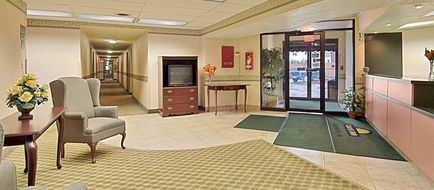 Days Inn Cleveland Lakewood Lobby