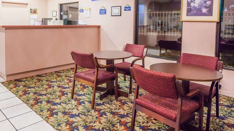 <b>Days Inn Jackson Lobby</b>. Images powered by <a href="https://iceportal.shijigroup.com/" title="IcePortal" target="_blank">IcePortal</a>.