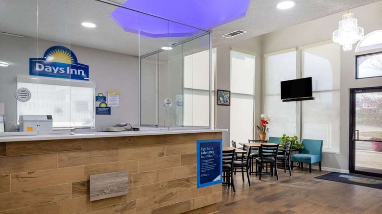 <b>Days Inn Jackson Lobby</b>. Images powered by <a href="https://iceportal.shijigroup.com/" title="IcePortal" target="_blank">IcePortal</a>.