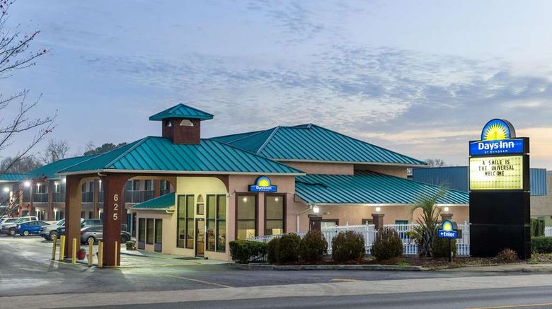 <b>Days Inn Jackson Exterior</b>. Images powered by <a href="https://iceportal.shijigroup.com/" title="IcePortal" target="_blank">IcePortal</a>.