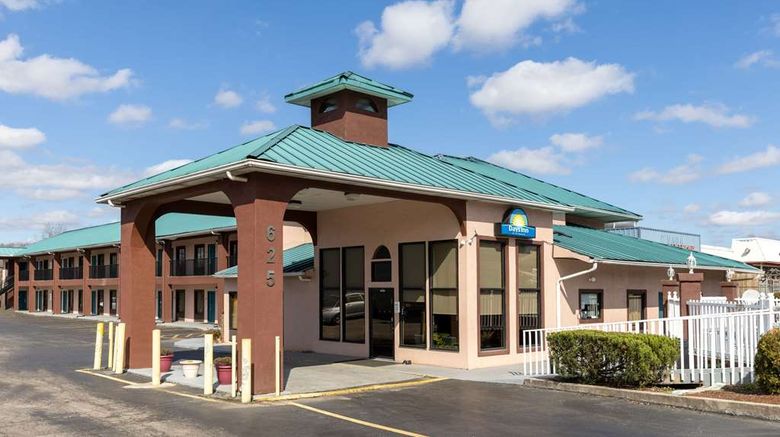 <b>Days Inn Jackson Exterior</b>. Images powered by <a href="https://iceportal.shijigroup.com/" title="IcePortal" target="_blank">IcePortal</a>.