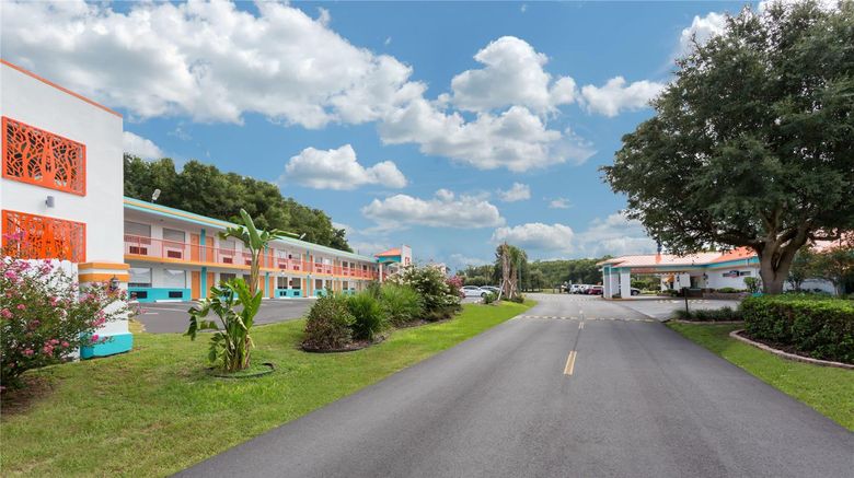 <b>Howard Johnson Inn - Ocala Exterior</b>. Images powered by <a href="https://iceportal.shijigroup.com/" title="IcePortal" target="_blank">IcePortal</a>.