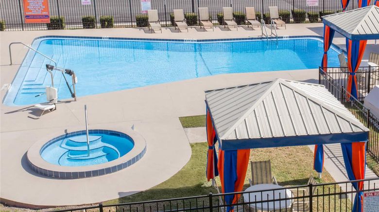 <b>Howard Johnson Inn - Ocala Pool</b>. Images powered by <a href="https://iceportal.shijigroup.com/" title="IcePortal" target="_blank">IcePortal</a>.