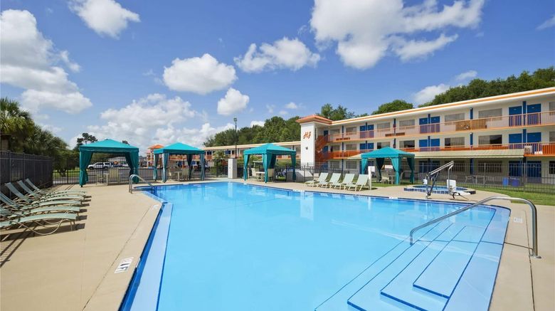 <b>Howard Johnson Inn - Ocala Pool</b>. Images powered by <a href="https://iceportal.shijigroup.com/" title="IcePortal" target="_blank">IcePortal</a>.