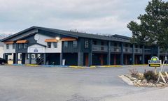 Days Inn & Suites by Wyndham Port Huron