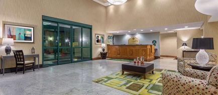 Wingate by Wyndham Macon Lobby