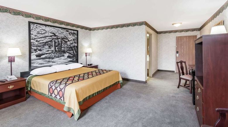 <b>Super 8 Erwin Room</b>. Images powered by <a href="https://iceportal.shijigroup.com/" title="IcePortal" target="_blank">IcePortal</a>.