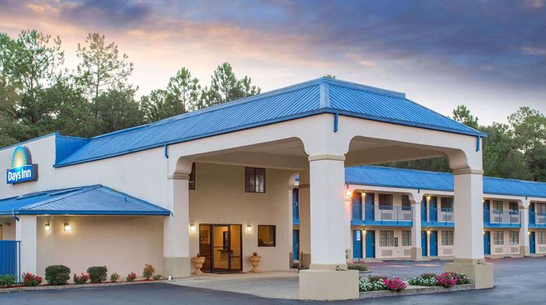 <b>Days Inn Picayune Exterior</b>. Images powered by <a href="https://iceportal.shijigroup.com/" title="IcePortal" target="_blank">IcePortal</a>.