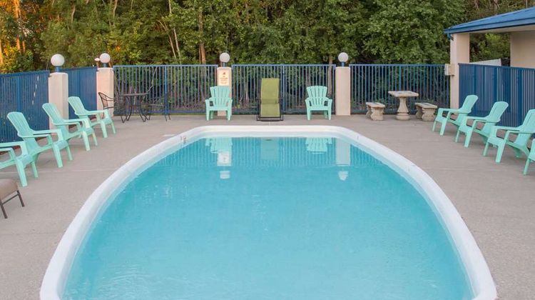 Days Inn Picayune Pool