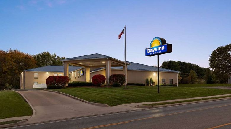 Days Inn Hillsboro Exterior. Images powered by <a href="https://iceportal.shijigroup.com" target="_blank" rel="noopener">Ice Portal</a>.