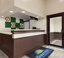 Days Inn Hillsboro Lobby