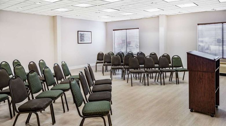 <b>Wingate by Wyndham Duluth/Atlanta Meeting</b>. Images powered by <a href="https://iceportal.shijigroup.com/" title="IcePortal" target="_blank">IcePortal</a>.