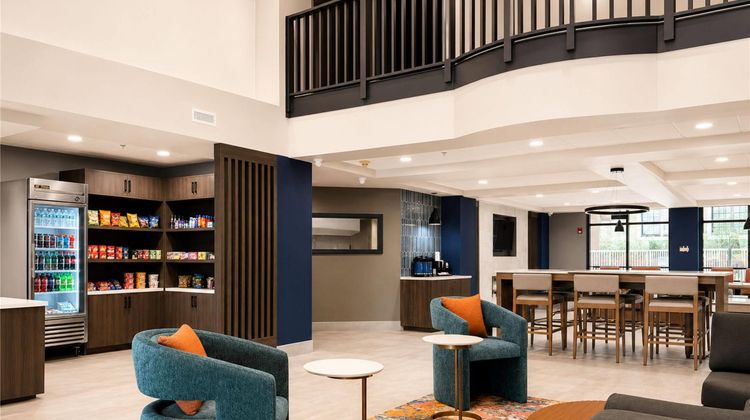 La Quinta Inn & Suites Duluth/Atlanta Lobby