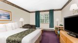 Days Inn Ocean Shores Room
